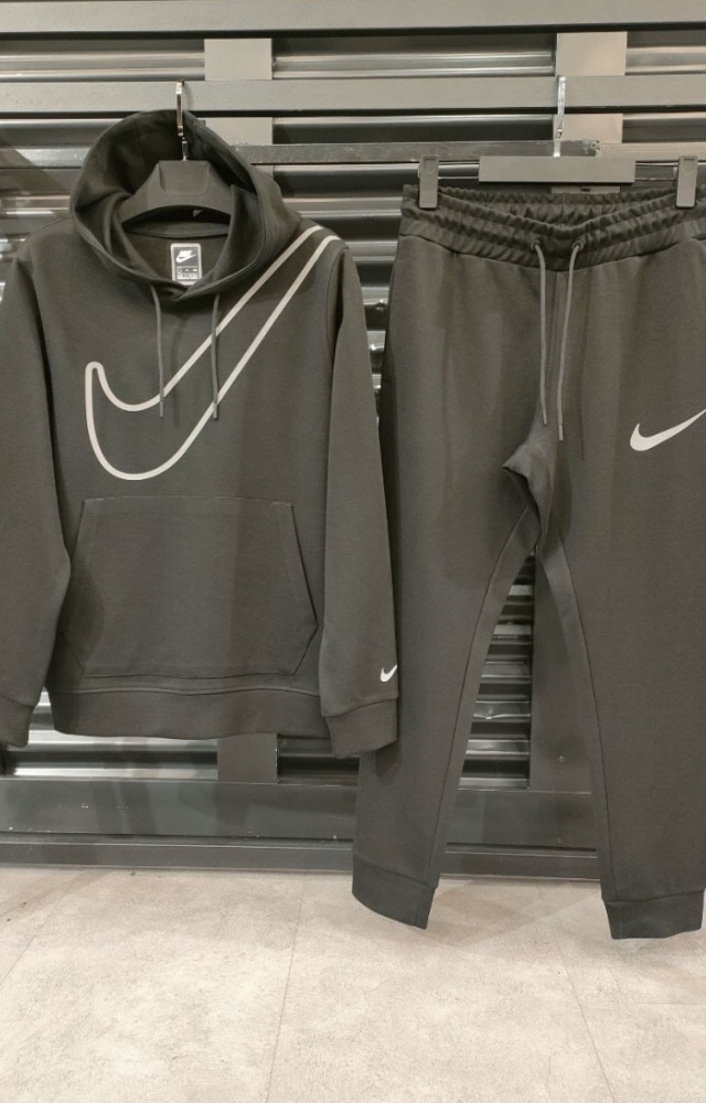 СПОРТИВНЫЙ КОСТЮМ NIKE (3)