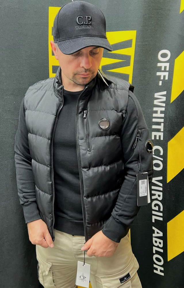 ЖИЛЕТКА  С.Р. COMPANY