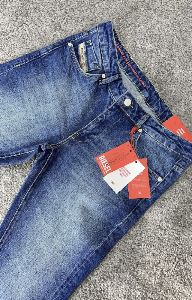 Джинсы DIESEL (SLIM FIT)01