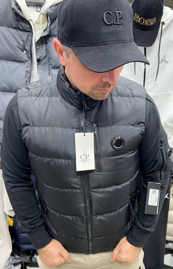 ЖИЛЕТКА  С.Р. COMPANY